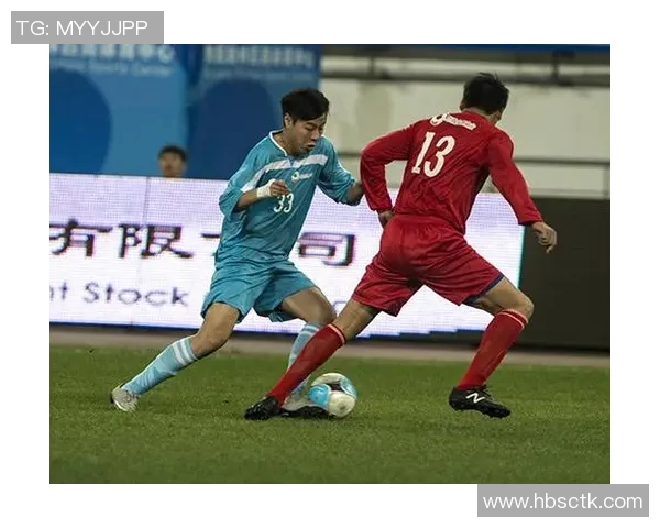 蓉港公益足球明星赛盛大举行球星齐聚为爱奔跑传递温暖与希望